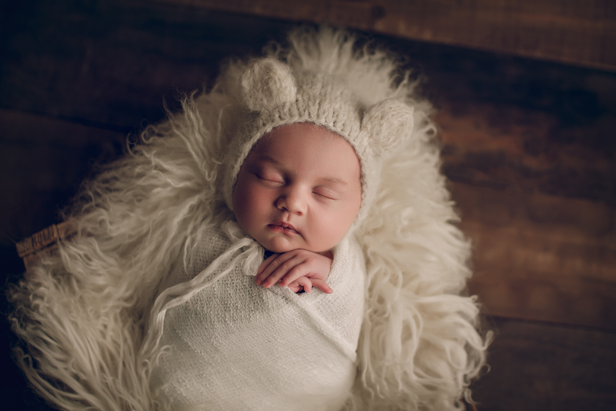 Adelaide Newborn photographer photo of a newborn baby.