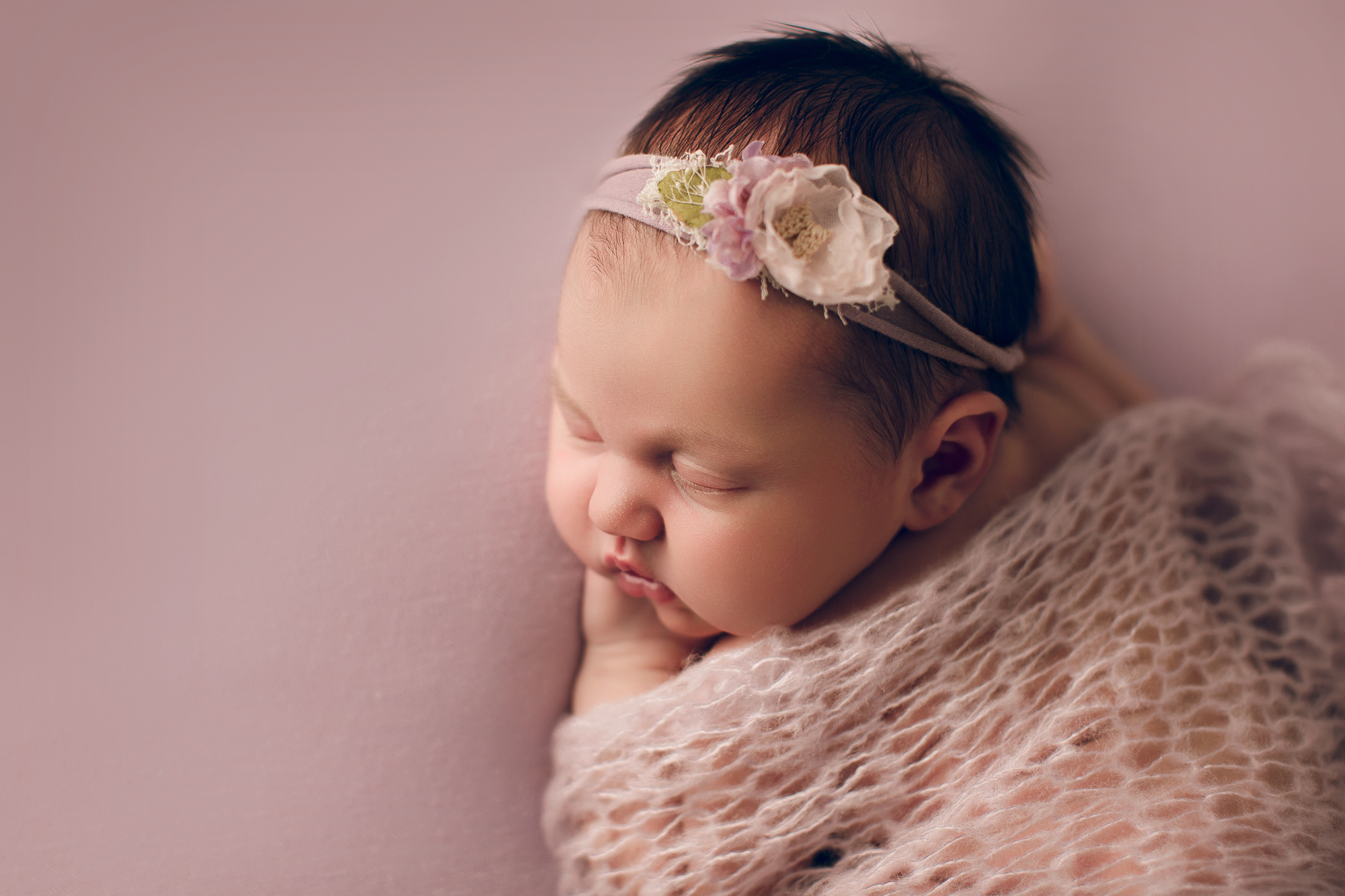 Adelaide Newborn photographer photo of a newborn baby.