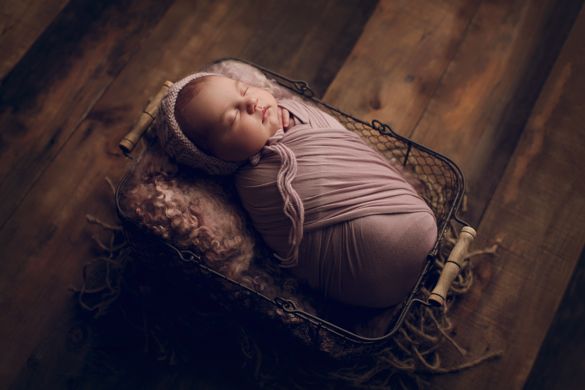 Adelaide Newborn photographer photo of a newborn baby.