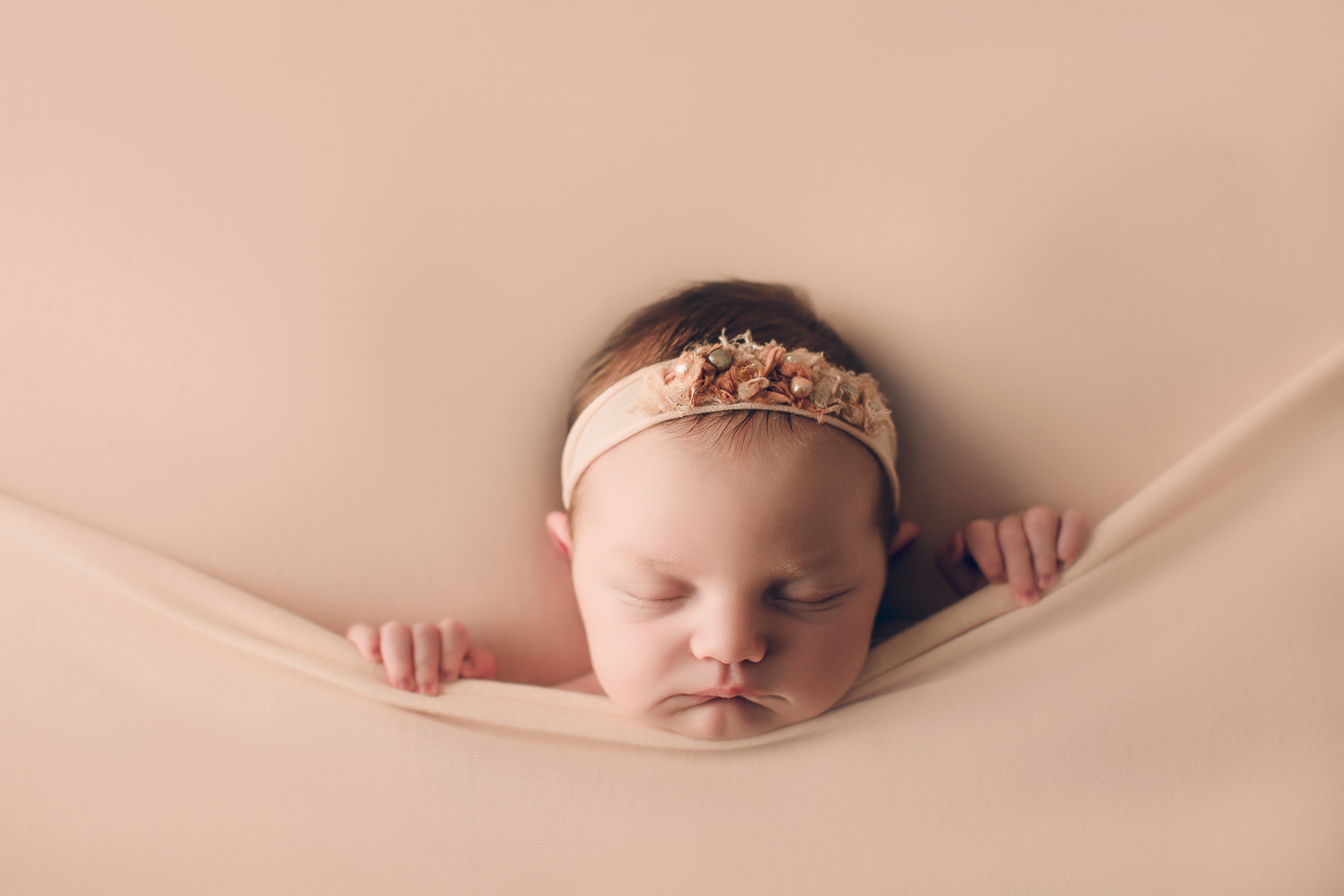 Adelaide newborn photography photo of a newborn baby.