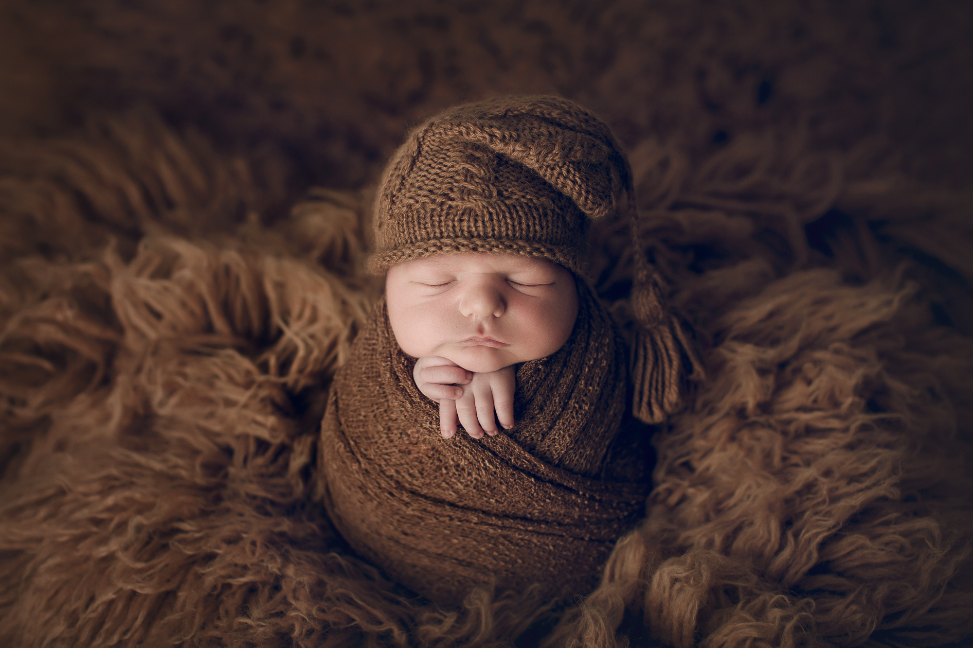 Adelaide newborn photographer photo of a newborn baby.