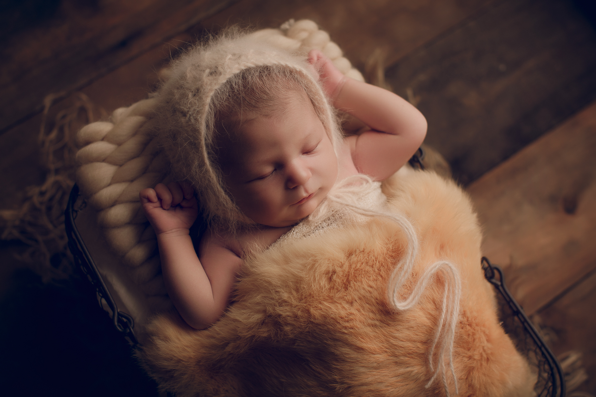 Adelaide Newborn photographer photo of a newborn baby.