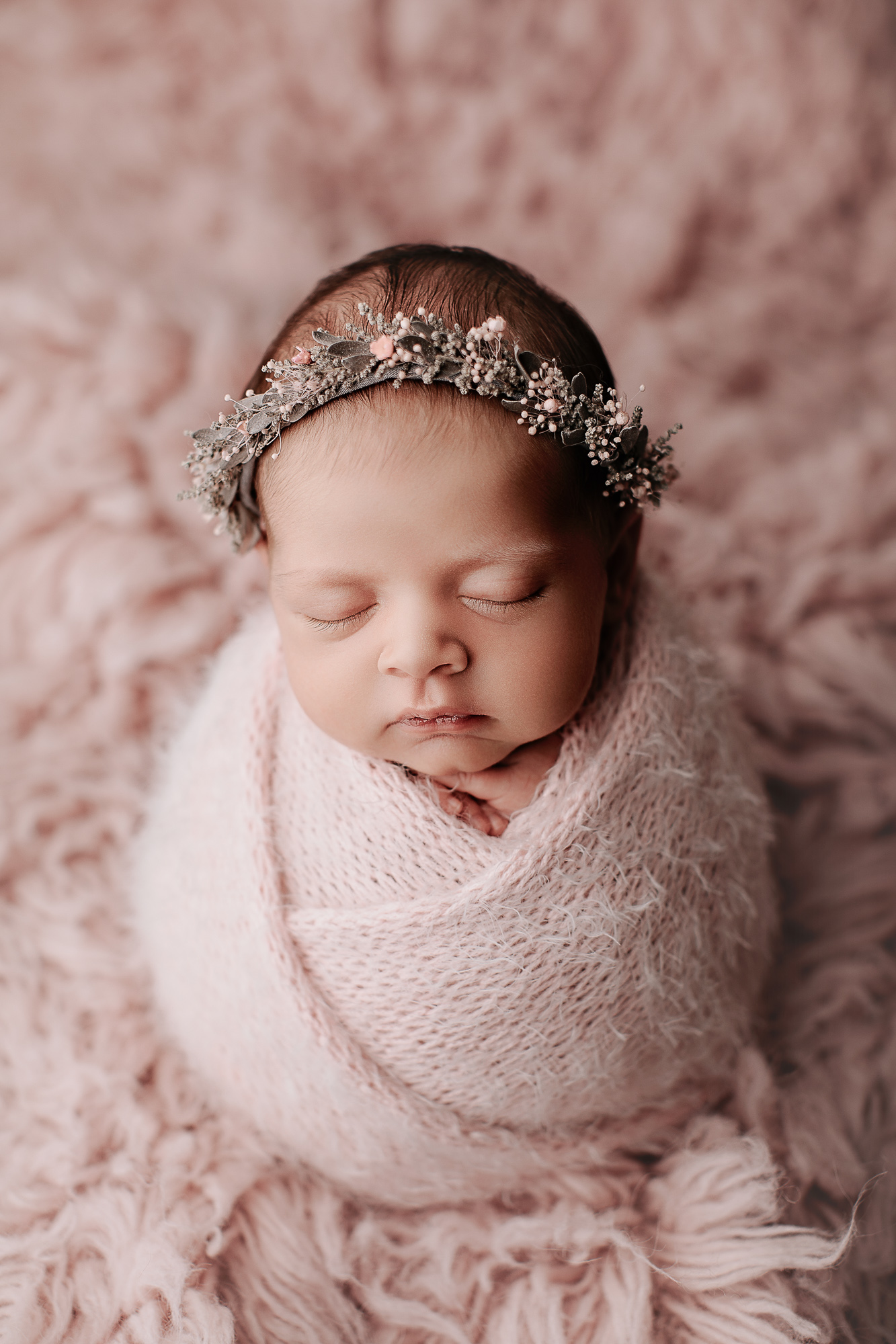 Adelaide newborn baby photographer's photo of a newborn baby girl.