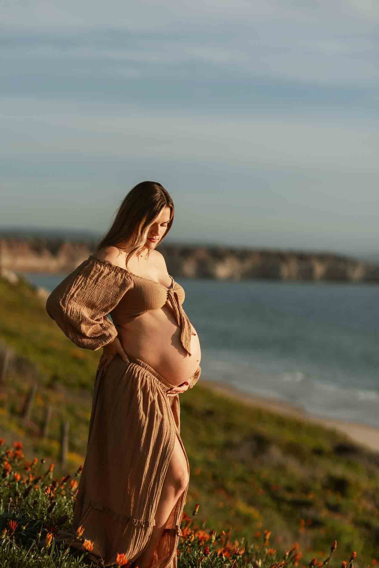 https://meganmacdonald.com.au/wp-content/uploads/2026/10/adelaide-coastal-maternity-session-004.jpg